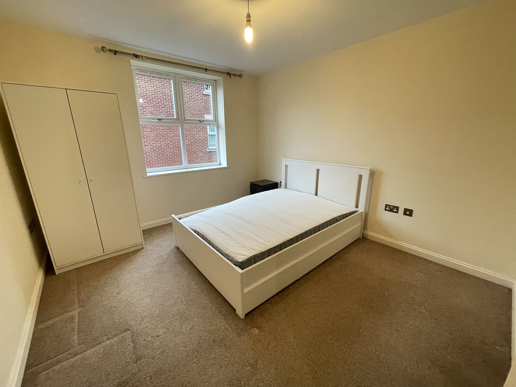 2 bedroom flat for rent in Rhydes Court, Llanishen, CF14 5NA